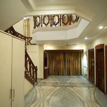 Hotel Kp Suites Metro Гайдарабад Екстер'єр фото